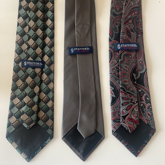 Bundle of 3 Stafford Performance and Essentials All Silk Neckties - Picture 5 of 8